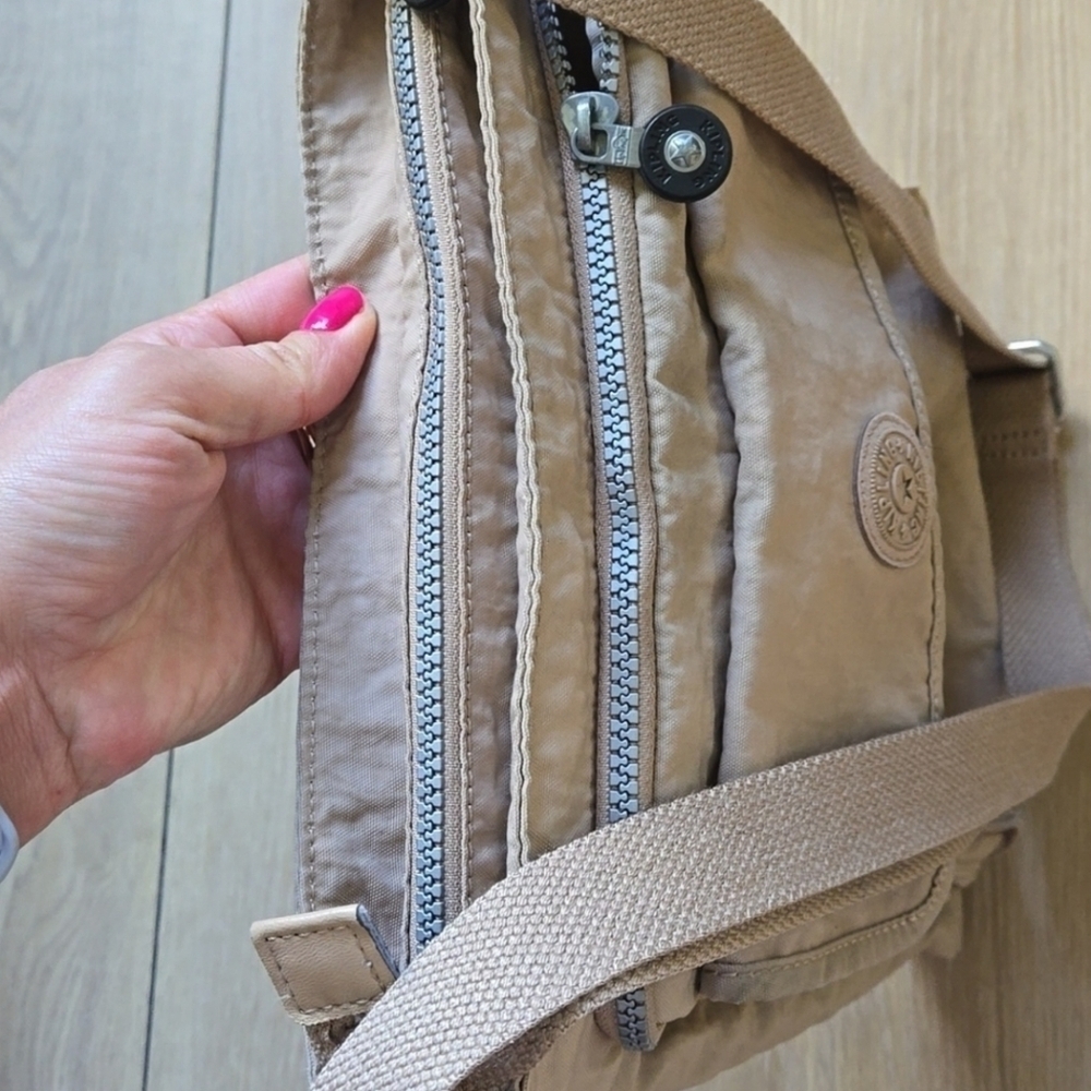 Kipling Tan Shoulder Bag - Picture 4 of 13